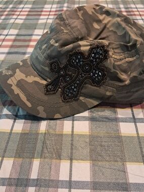 Camouflage Beaded Military Style Cap - Olive Green